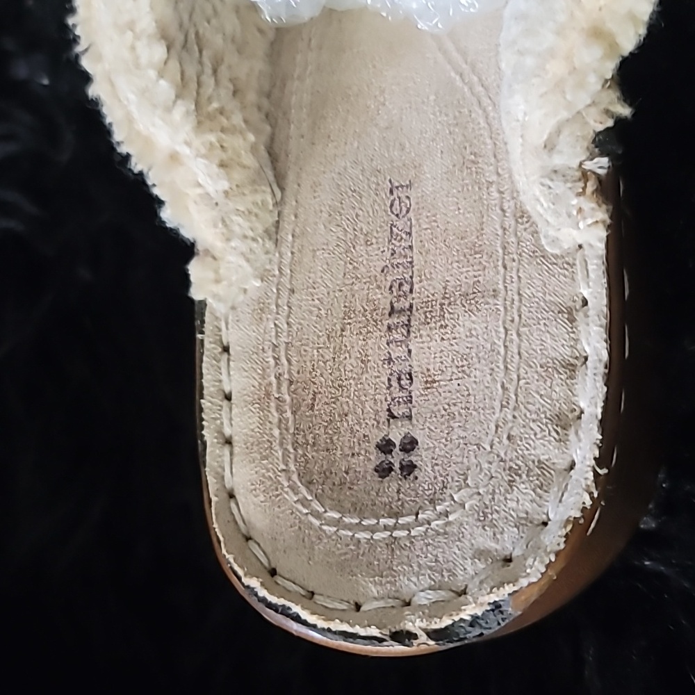 🫏 Naturalizer Tan Fleece-Lined Mules Size 8 - Picture 7 of 10